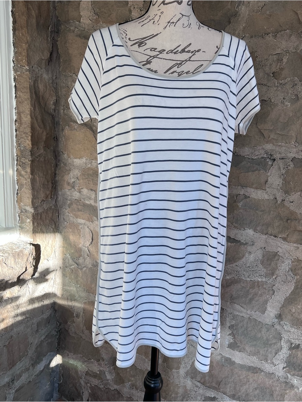 Size M LAKE Pima cotton Blue & White Striped nightgown - Picture 3 of 12
